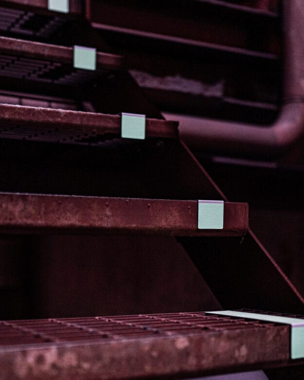 Jälkivalaiseva reunaprofiili GL-222 - Hehkuva reunaprofiili pimeässä portaisiin - 3M teippi