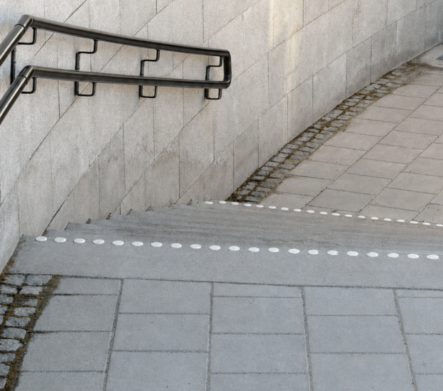Kontrastimerkintä HÅGA - termoplastiset kontrastimerkinnät betonille ja asfaltille