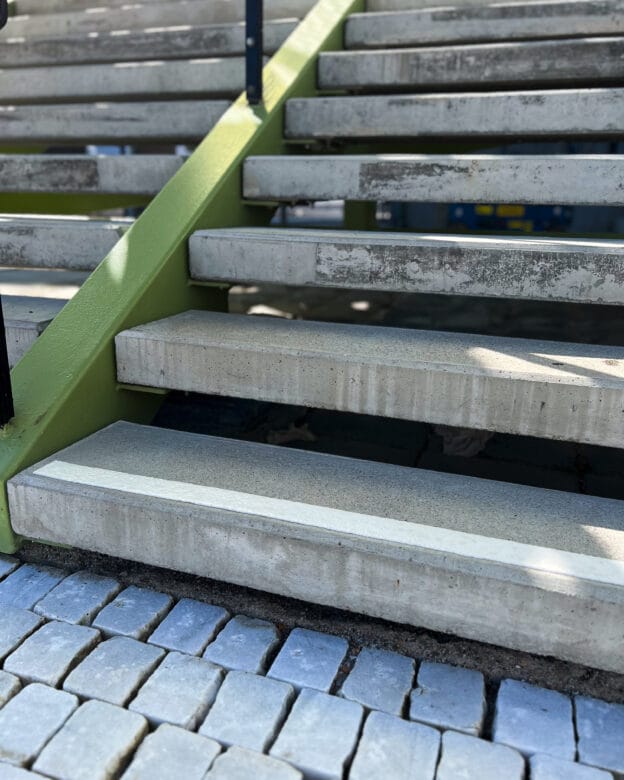 Kontrastimerkintä HÅGA - termoplastiset kontrastimerkinnät betonille ja asfaltille
